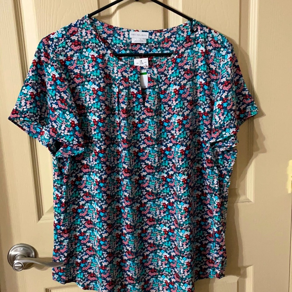 Van Heusen women’s blouse flower print